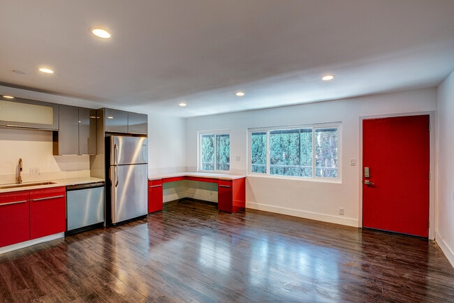 1321 W. 36th Pl.