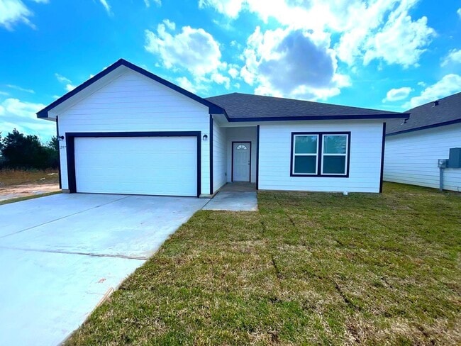 Building Photo - 227 County Rd 5017