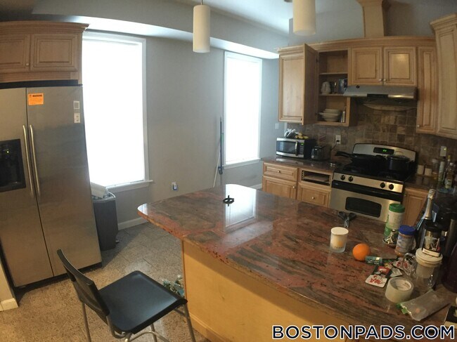 Photo - 45 Allston St Unidad 1