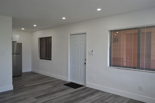 Photo - 940 NW 8th Ave