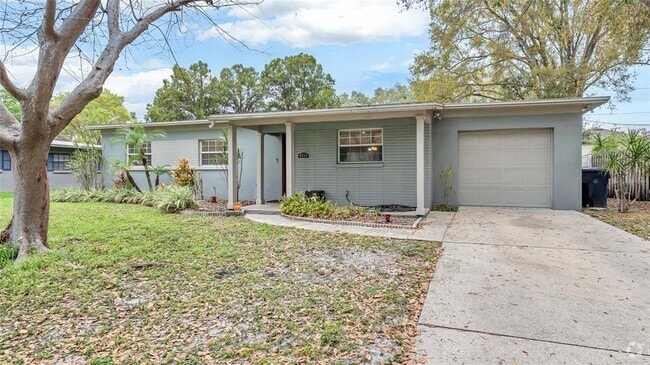 Building Photo - 4211 W Knights Ave Rental