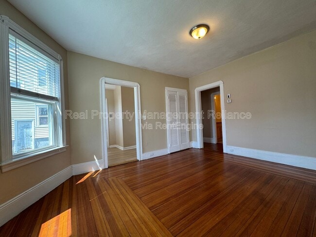 Photo - 74 Burrill Ave Unit 72 1