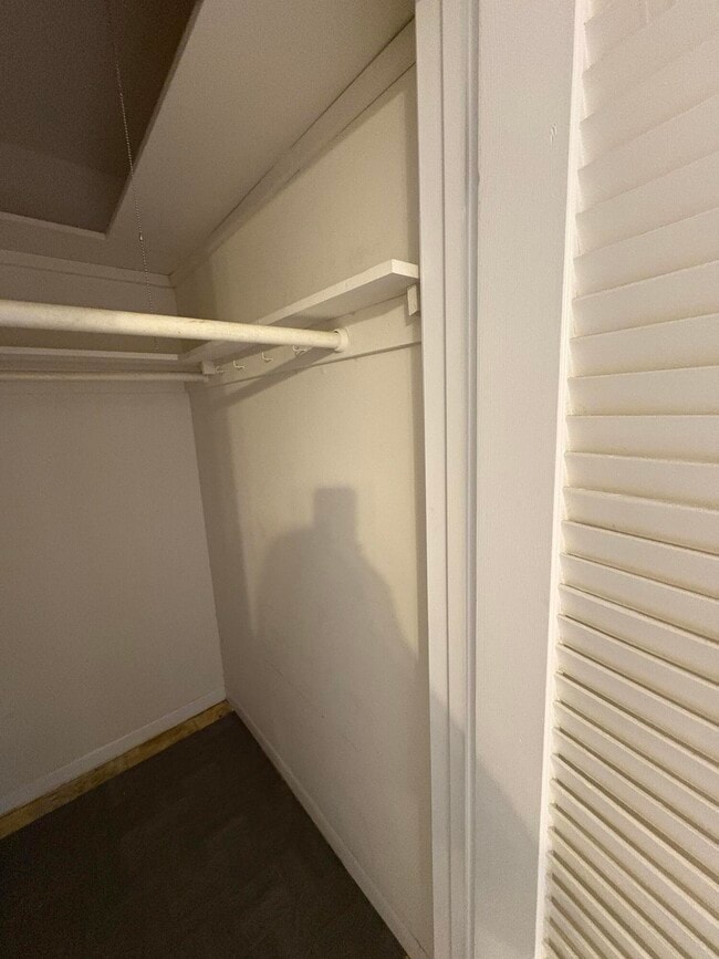 Photo - 51 Waltham C