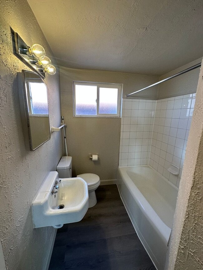 Photo - 2607 Poplar Ct Unit C
