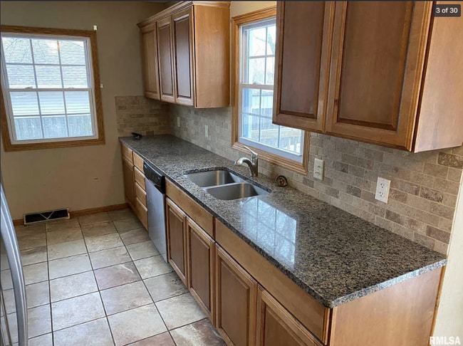 Photo - 2806 W 47th St