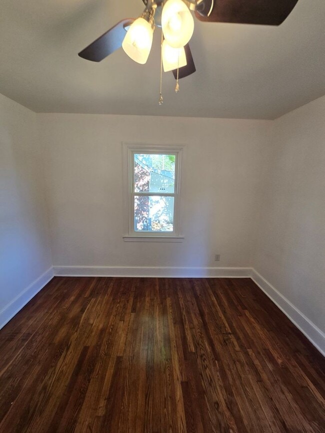 Photo - COMPLETELY RENOVATED 2 bedroom house