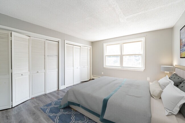 Piping Rock Apartments
