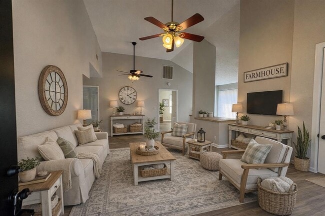 Photo - 601 Valley St