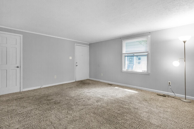 Photo - 338 River Walk Dr