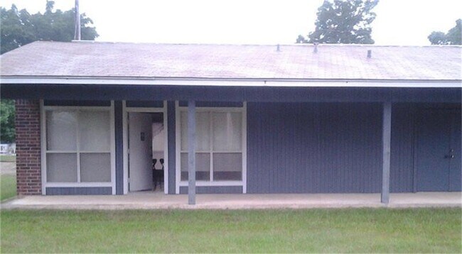 Photo - 700 W Broad St