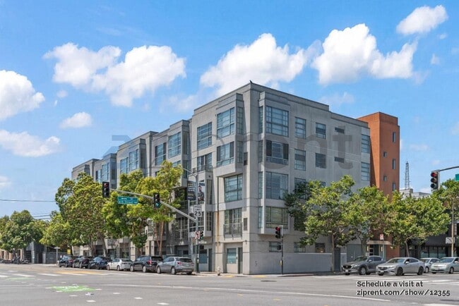 Building Photo - 590 6th St Rental