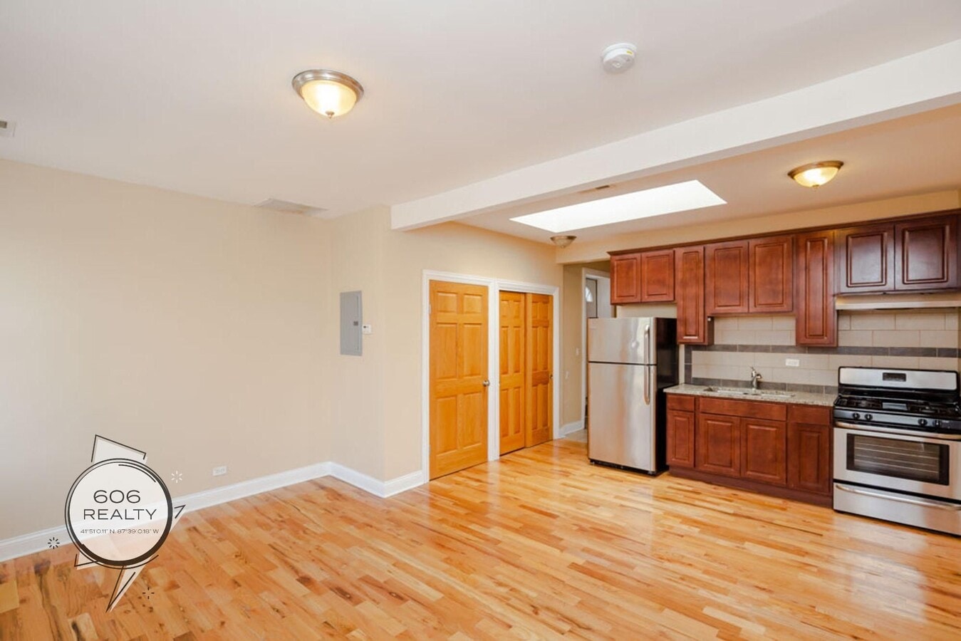 Photo - 5556 W Belmont Ave Unit 2