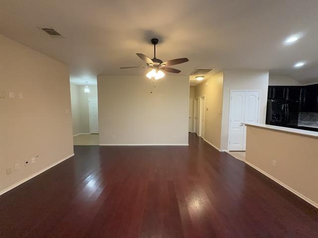 Photo - 2333 Cedarwood Dr