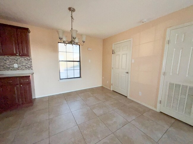 Photo - 803 E Fremont St
