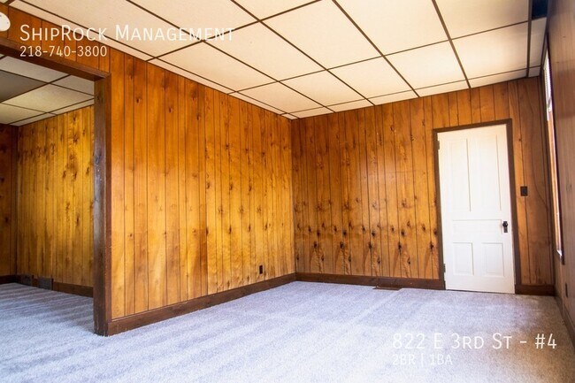 Photo - 822 E 3rd St Unit #4