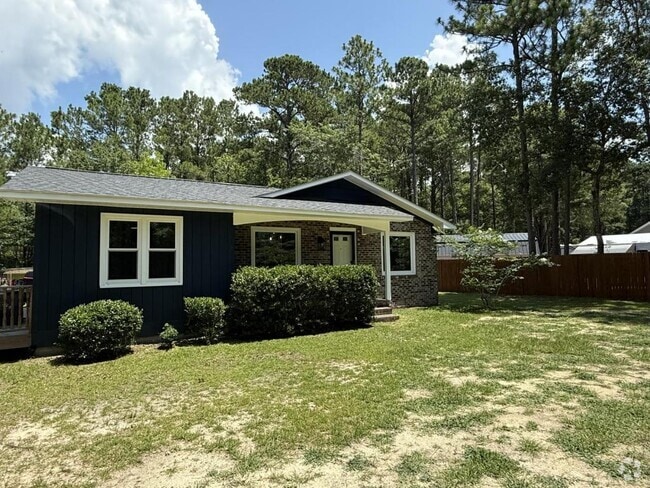 Building Photo - 3615 Lewis Loop SE Rental