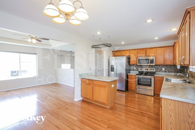 Photo - 11512 N Windsor Ave