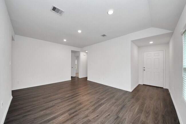 Photo - 32615 Orchard Haze Dr