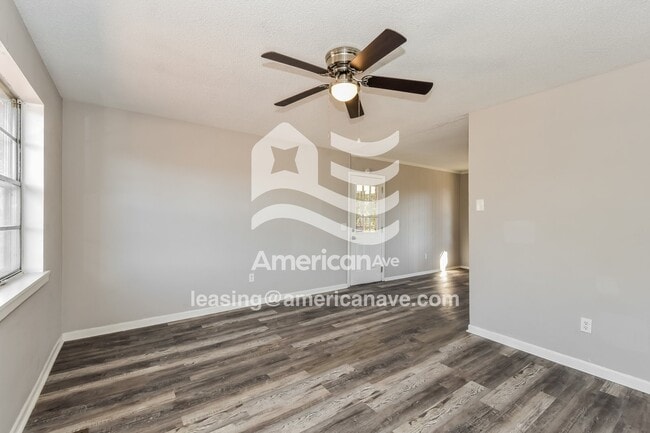 Photo - 2124 Sandy Run Dr