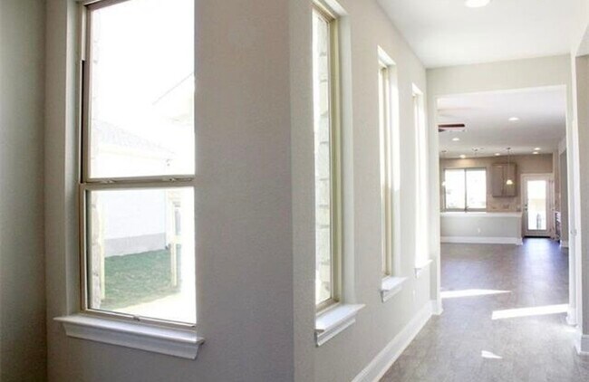 Photo - 224 Cherokee Rose Cir
