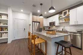 Building Photo - 13 Albro St Unit 2Bd