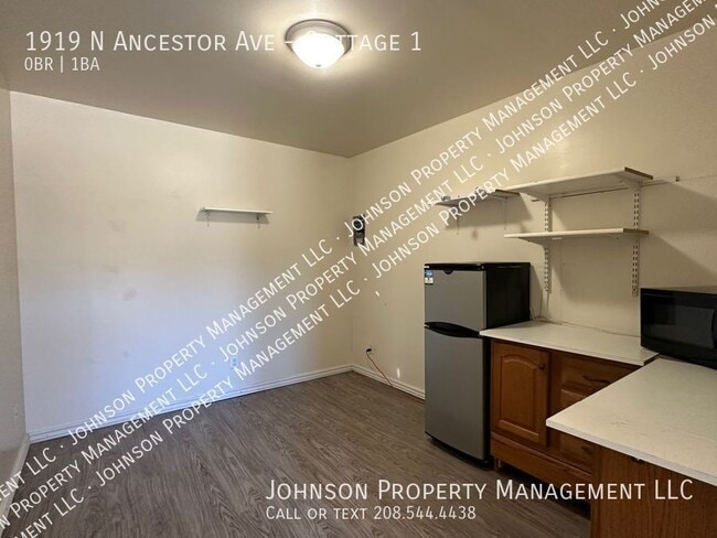 1919 N Ancestor Ave Unit Cottage 1