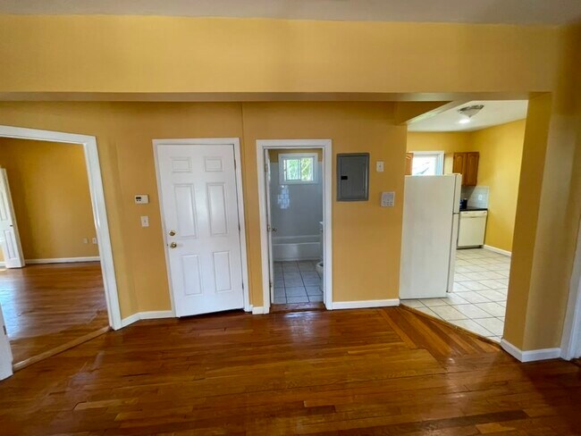 Photo - 12 Harrow St Unit 2