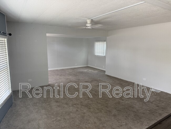 Photo - 245 Lake Tarpon Dr