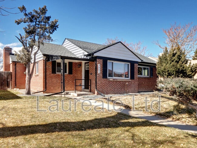 Building Photo - 3033 Leyden St Rental