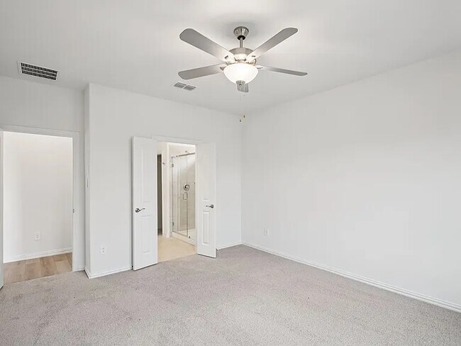 Photo - 522 Blanton St