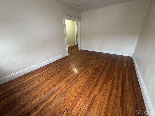 Photo - 109 Brainerd Rd Unit 4