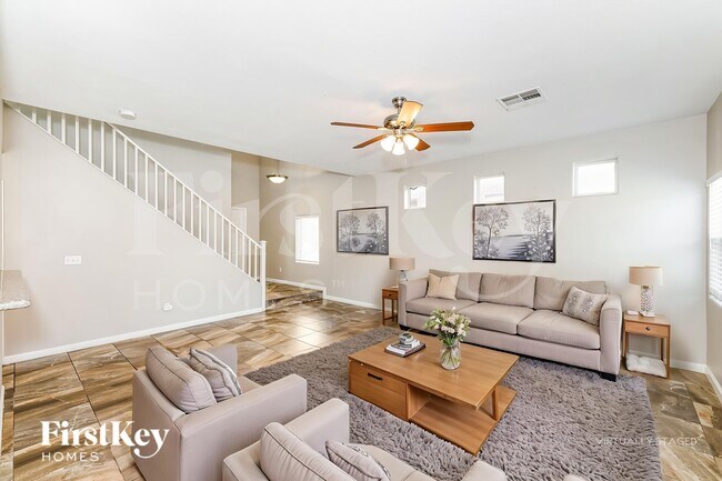 Photo - 528 E Brown Breeches Ave