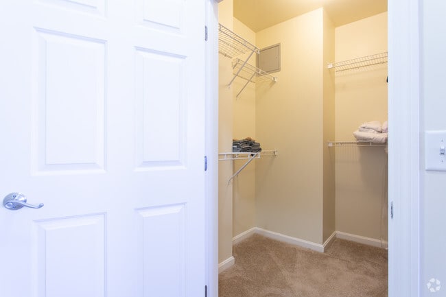 2BR, 2BA - 1098