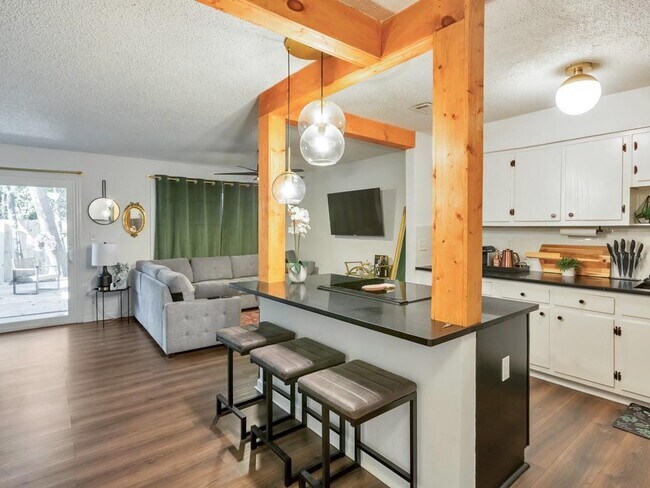 Photo - 2790 Farmstead Rd