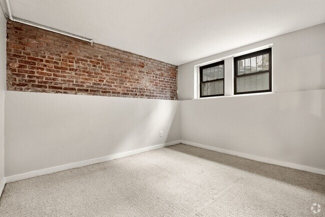 Building Photo - 1400 Commonwealth Ave Rental