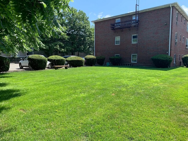 Valley Stream Garden Apartments