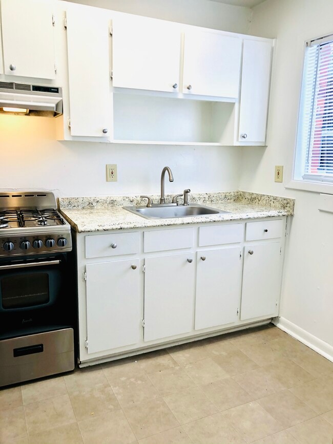 Photo - 794-798 Dixie Avenue