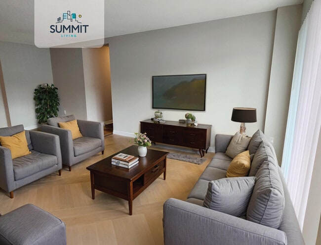 Photo - 535 Proudfoot Place