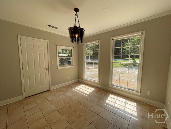 Photo - 260 Timberlane Dr