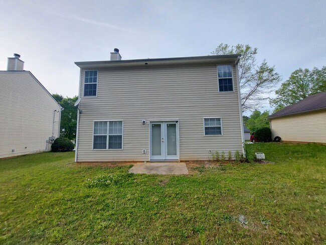 Photo - Spacious Home in Quiet Neighborhood