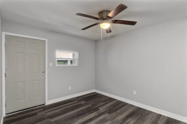 Photo - Park Ridge Apartments Unit 2417-102