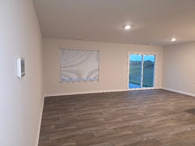 Photo - 408 Honeycutt Oaks Dr