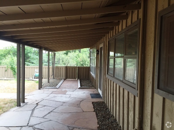 Building Photo - 1472 N Page Springs Rd Rental