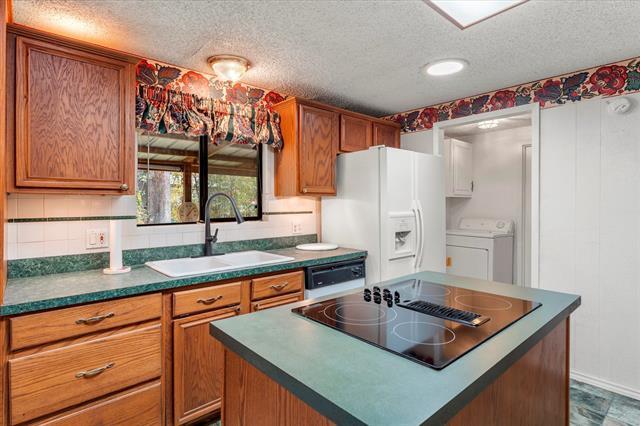 Photo - 602 Legendary Ln