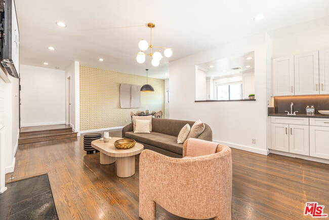 Photo - 8911 Cynthia St Unidad #9