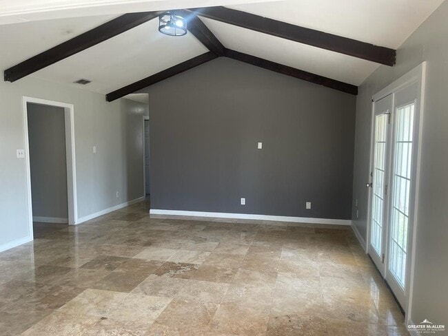 Photo - 14-25 1/2 N 25 1/2 St