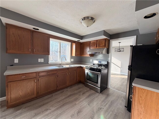 Photo - 598 Bram Hall Dr