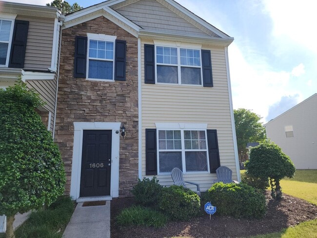 Photo - 1725 TW Alexander Dr Townhome