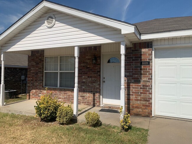 Photo - 8009 Huntington Way House