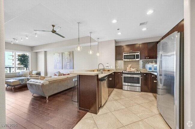 Building Photo - 8255 S Las Vegas Blvd Unit 814 Rental